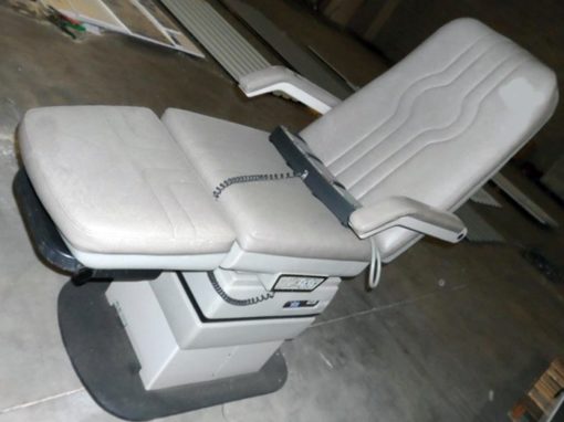 MIDMARK 417 Podiatry Chair